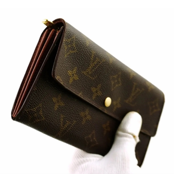 Louis Vuitton Long Sarah Wallet/ Gorgeous/ NO callouts/ w/ Dustbag - Picture 3 of 9
